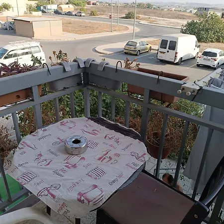 1 At Sharing Flat Lárnaca